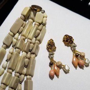 Three Strand Necklace 1950s Hard Plastic